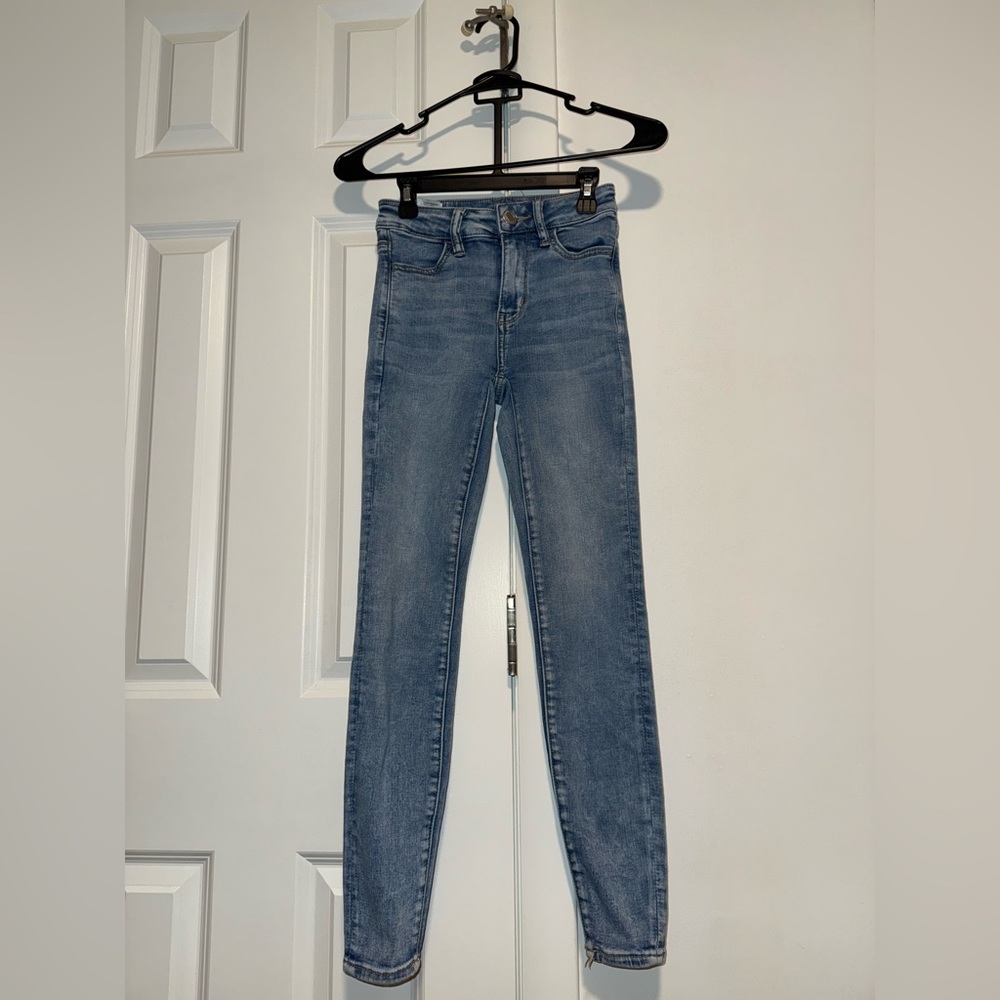 American Eagle High Rise Skinny Jeans